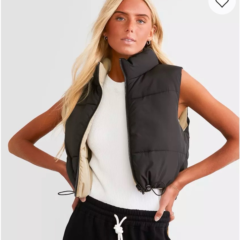 BKE Cropped Reversible Vest